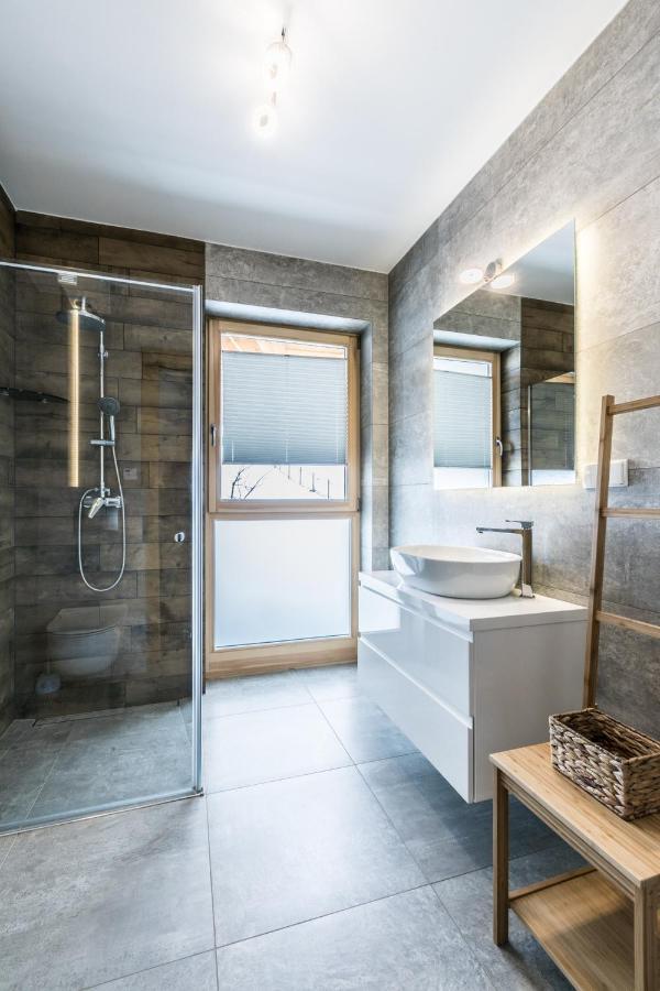 Aparthost Apartamenty Butorowy & Spa 코스실리스코 외부 사진
