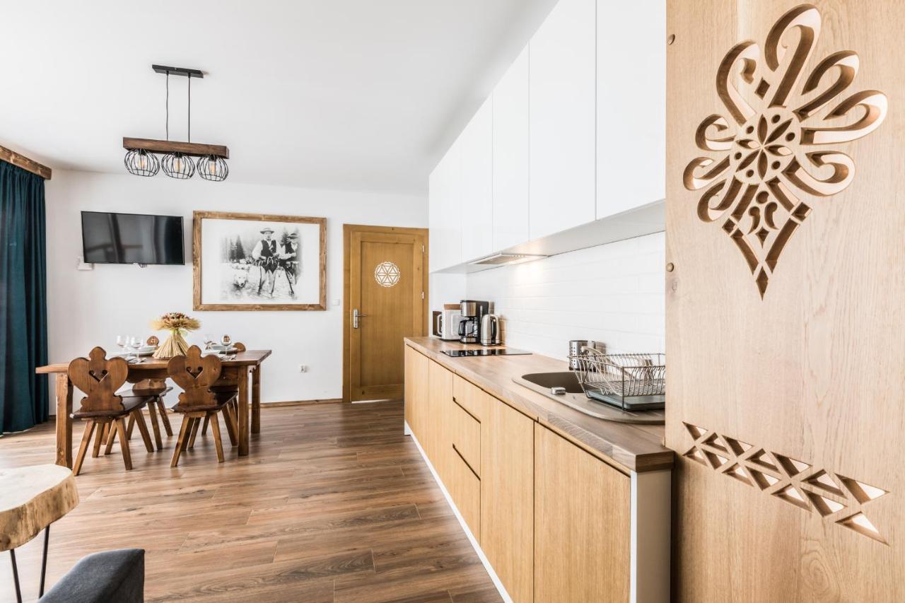 Aparthost Apartamenty Butorowy & Spa 코스실리스코 외부 사진