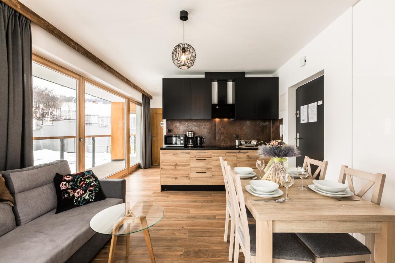 Aparthost Apartamenty Butorowy & Spa 코스실리스코 외부 사진